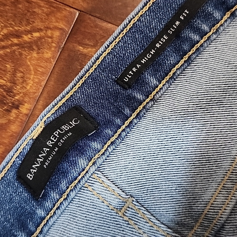 Banana Republic  Ultra high rise slim fit premium jeans - Picture 8 of 8